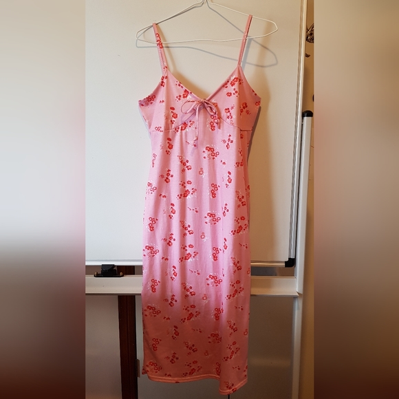 Pretty Little Thing pink ditsy floral jersey midi dress 12 NWOT - Picture 5 of 7